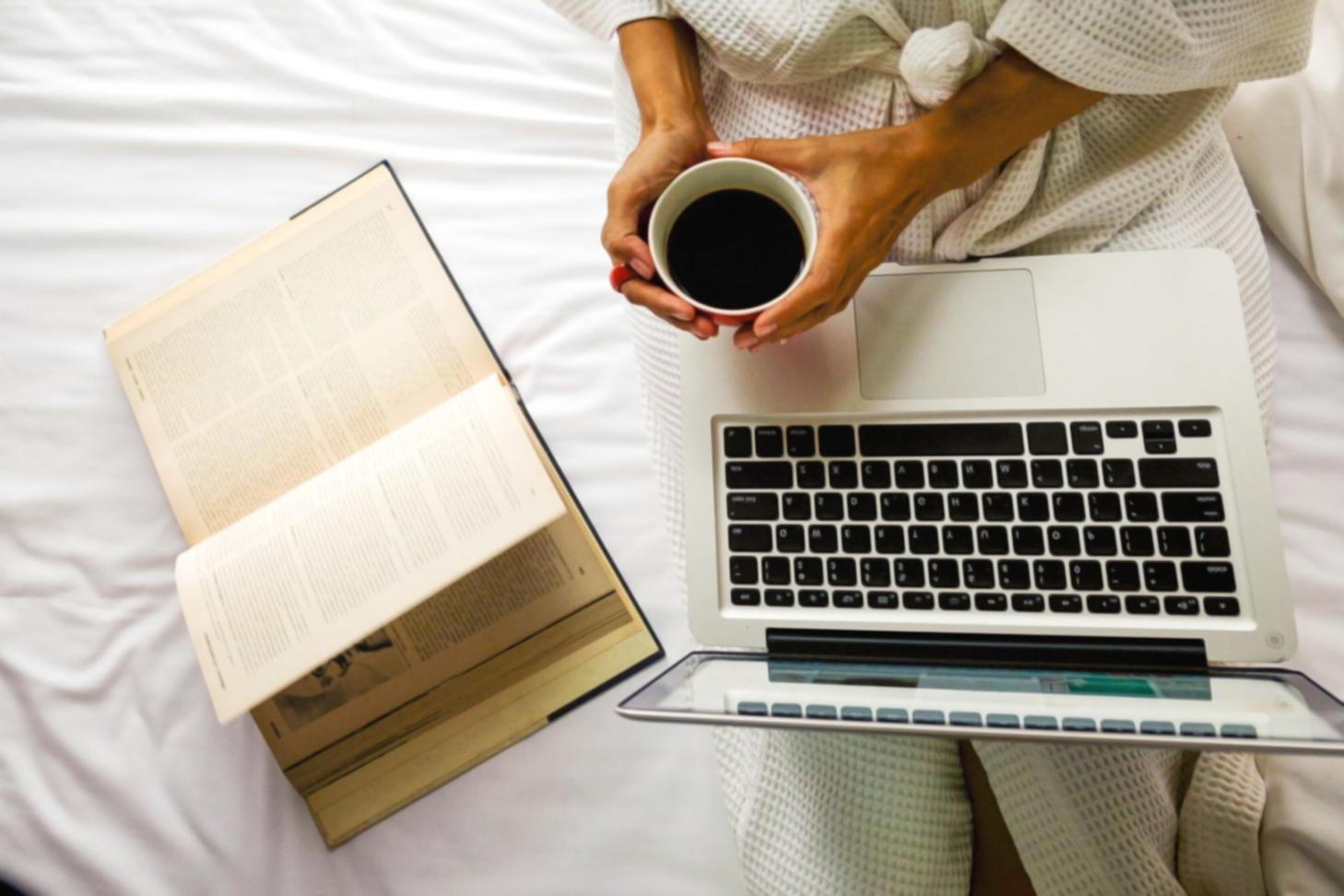 Análisis de datos financieros en ordenador